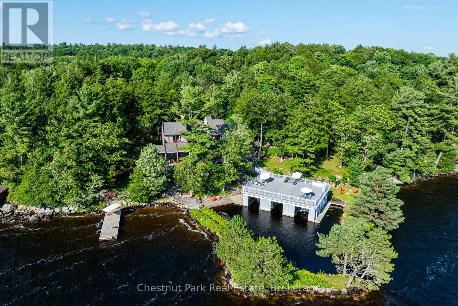 Muskoka Lakes (monck (muskoka Lakes)), ON P1L1W8,10 WYLDEWOOD ROAD