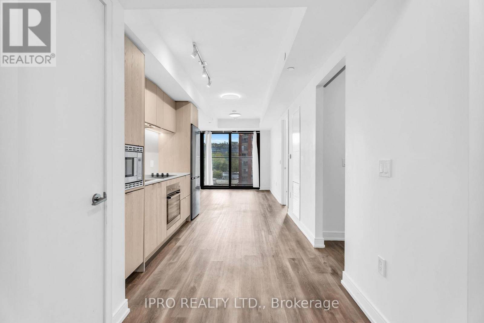 Hamilton (beasley), ON L8R3J2,1 Jarvis ST #828