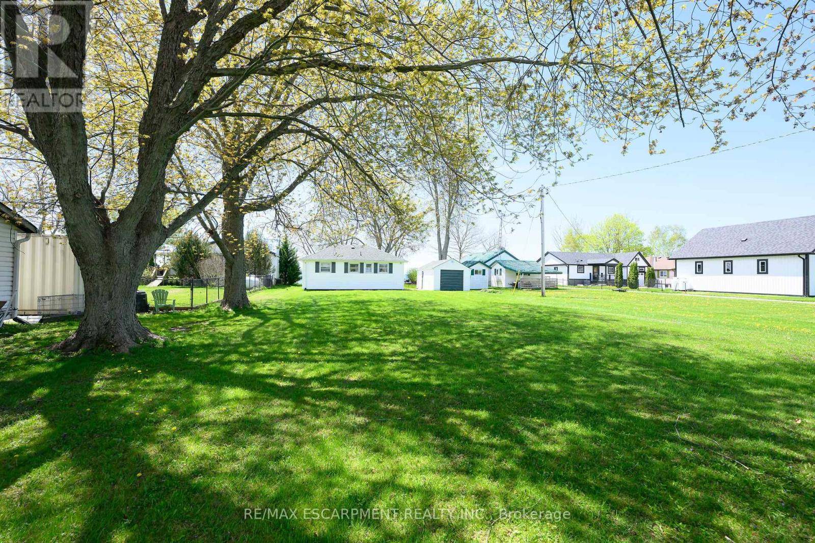 Haldimand (dunnville), ON N1A2W8,13 HORSESHOE BAY ROAD