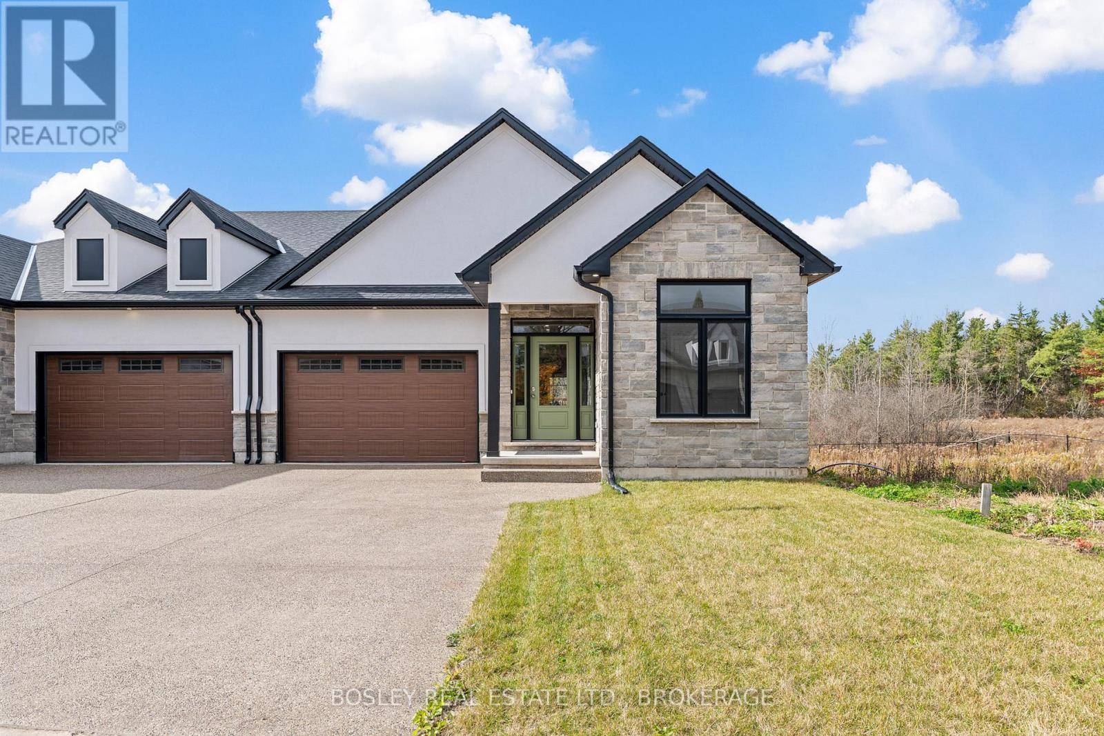 Fort Erie (ridgeway), ON L0S1N0,503 ROYAL RIDGE DRIVE