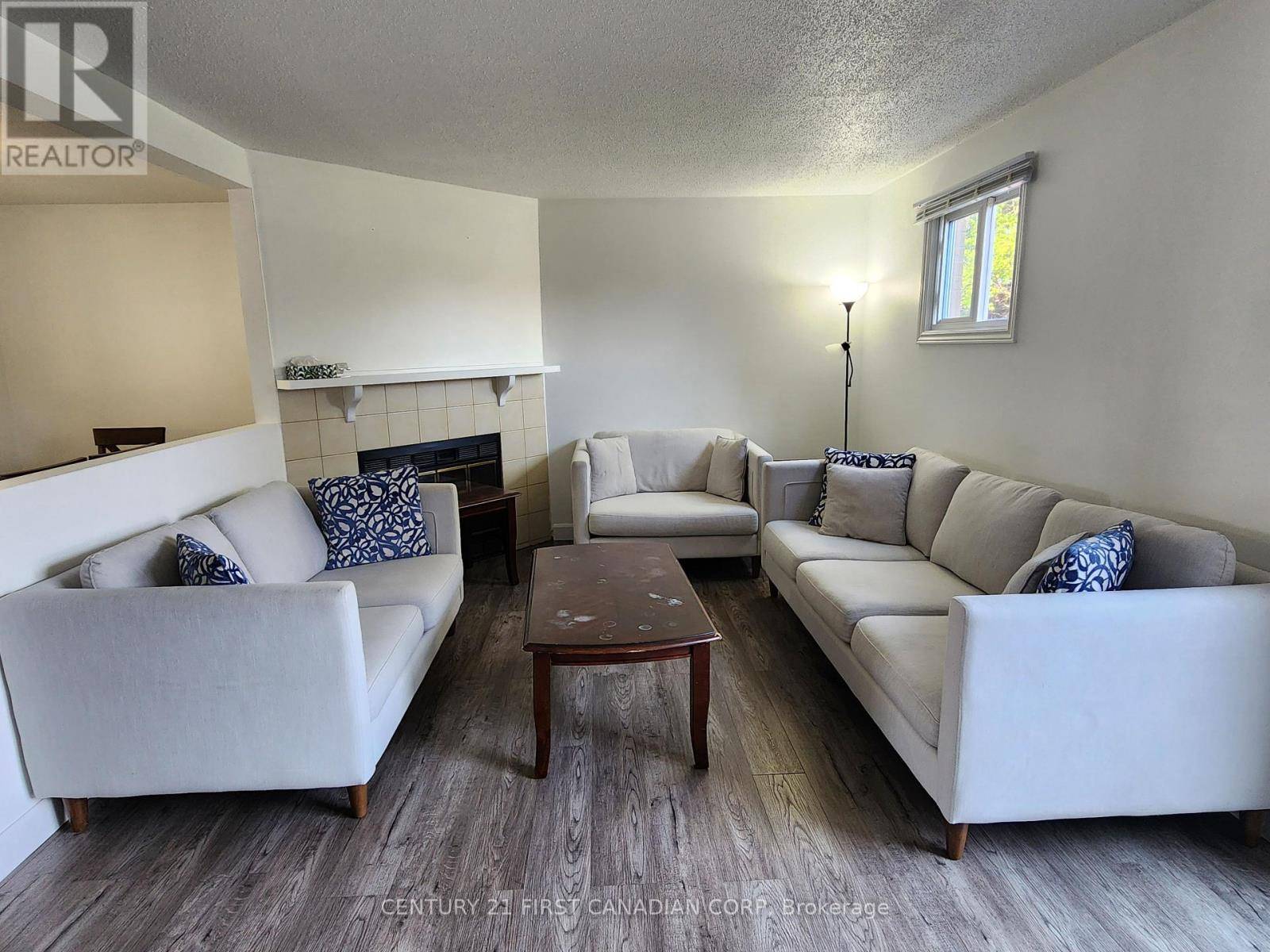 London East (east D), ON N5Y5E5,1318 Highbury AVE North #54