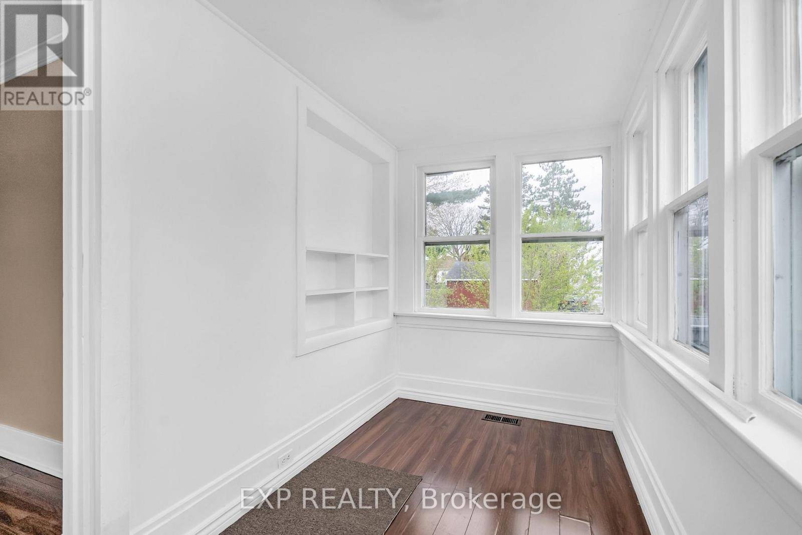 Cornwall, ON K6J1C9,408 FIRST STREET W