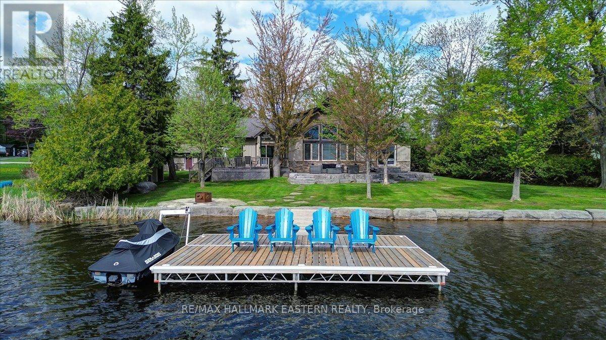 Selwyn, ON K0L1T0,43 LAKESHORE BOULEVARD