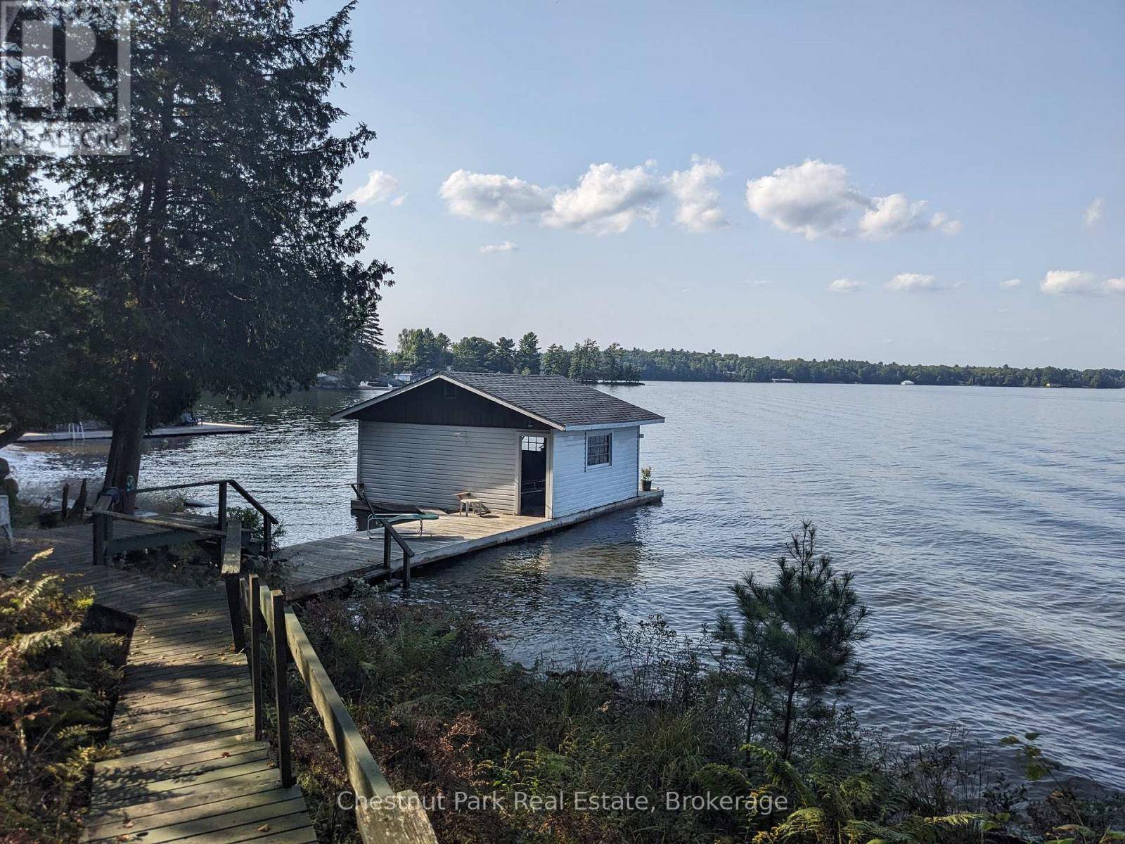 Muskoka Lakes (medora), ON P0B1J0,76 TOBIN ISLAND