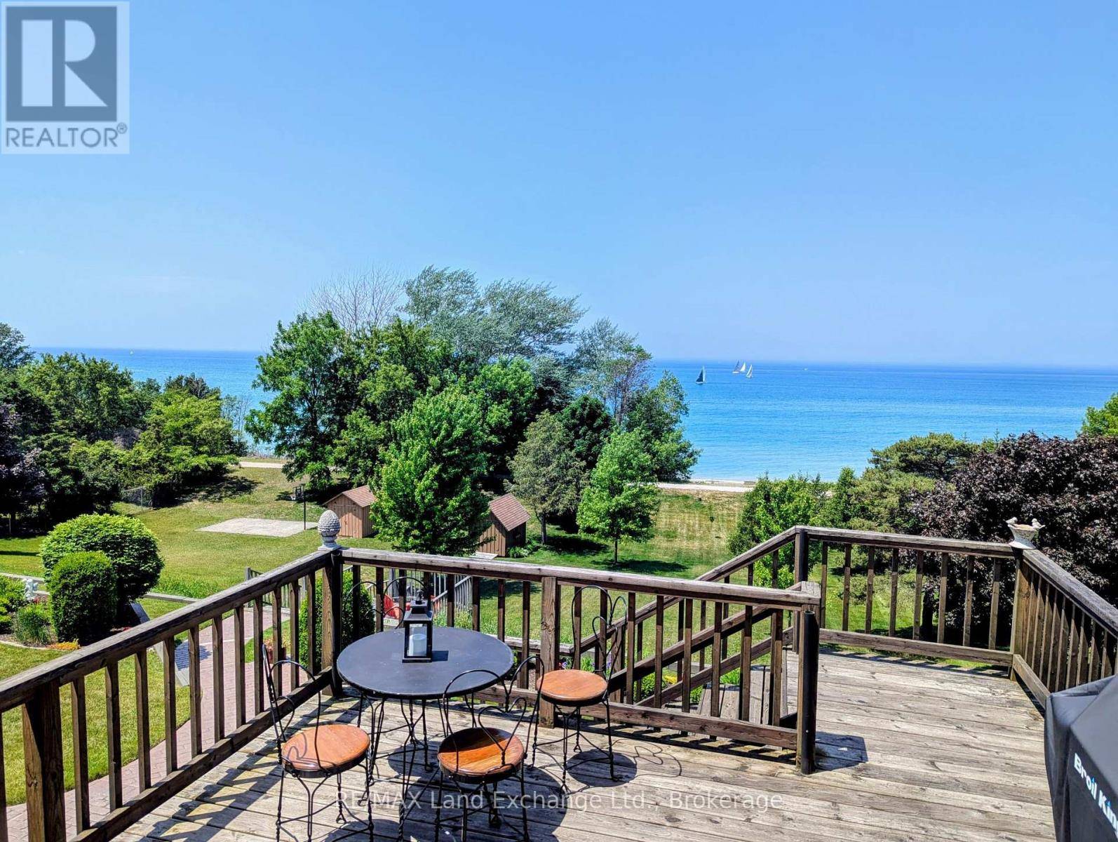 Kincardine, ON N2Z2J7,422 PENETANGORE ROW