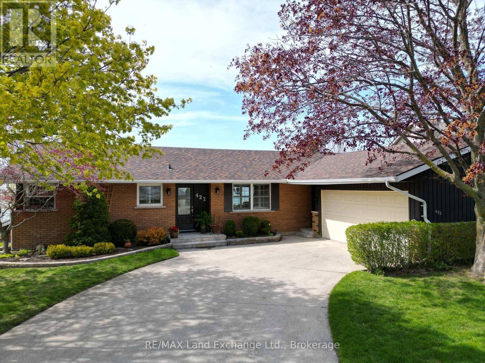 Kincardine, ON N2Z2J7,422 PENETANGORE ROW
