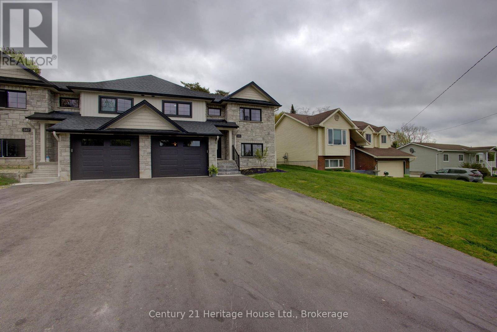 West Grey, ON N0G1R0,345 QUEEN STREET N