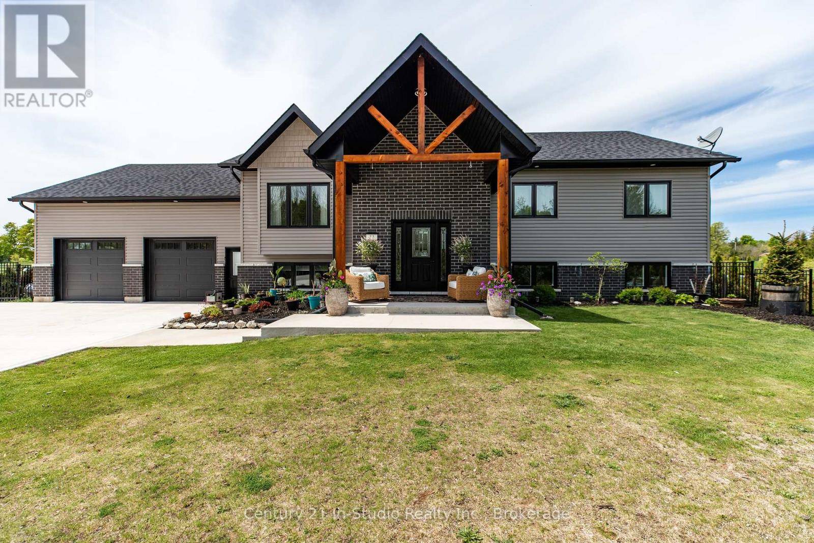 South Bruce Peninsula, ON N0H2T0,73 EVERETT ROAD