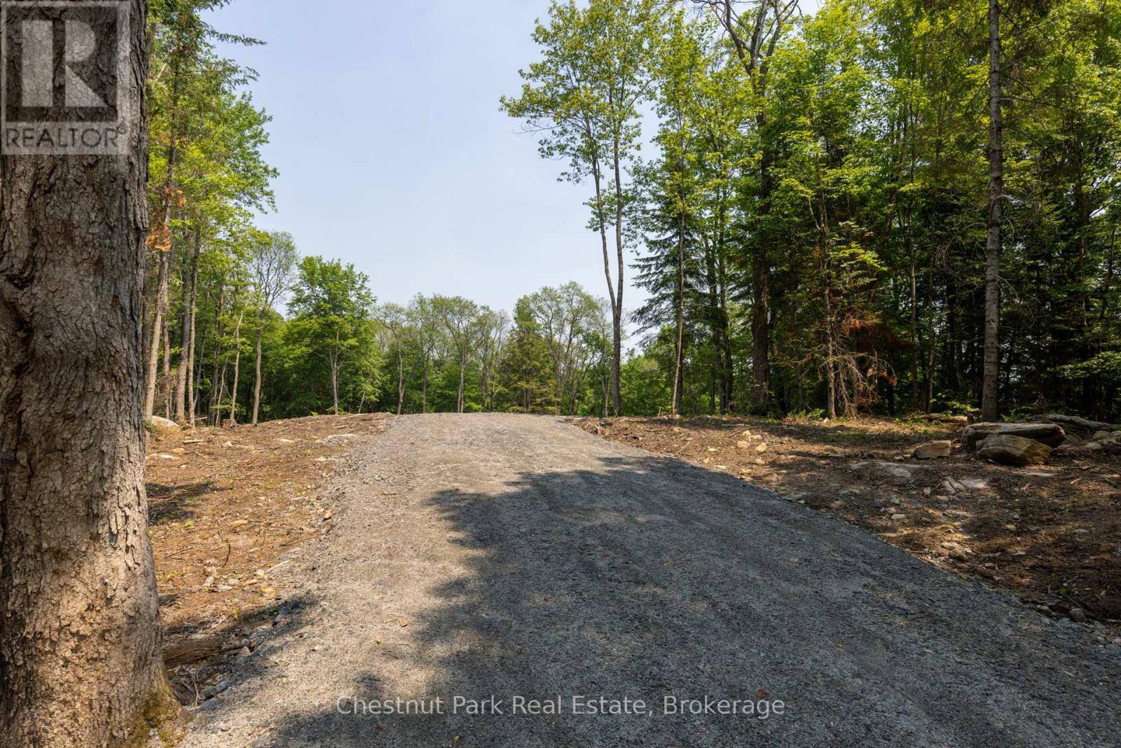 Huntsville (stisted), ON P0B1M0,2212 ASPDIN ROAD