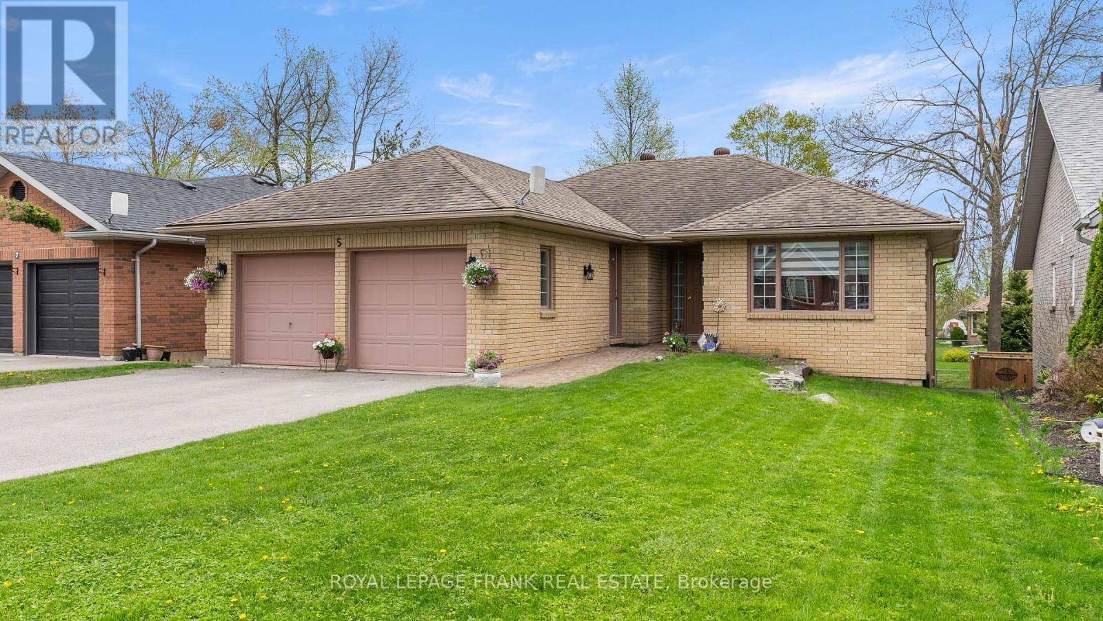 Kawartha Lakes (bobcaygeon), ON K0M1A0,5 HILLVIEW DRIVE