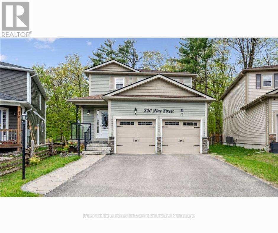 Gravenhurst (muskoka (s)), ON P1P1B1,320 PINE STREET E