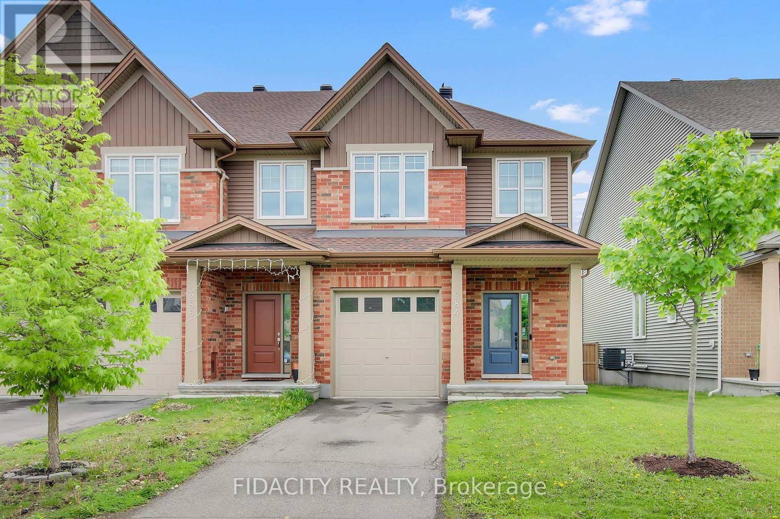 Ottawa, ON K1T0B3,284 WOOD ACRES GROVE