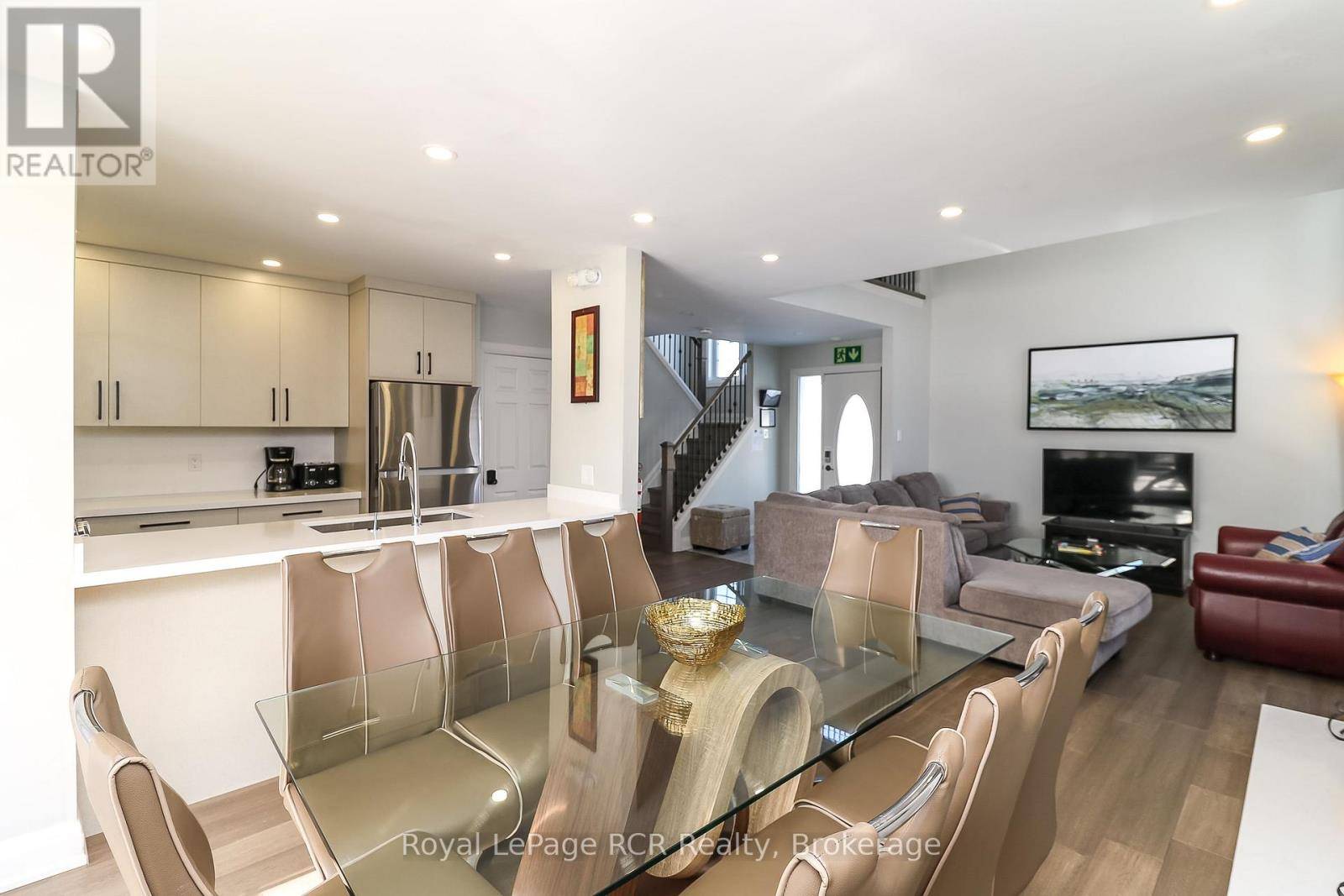 Blue Mountains, ON L9Y0M4,162 Settlers WAY #22