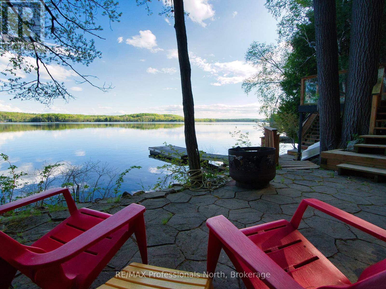 Muskoka Lakes (watt), ON P0B1M0,1091 CARLO ENTERPRISE ROAD S