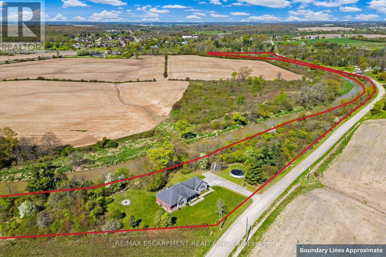 West Lincoln (west Lincoln), ON L0R1E0,9488 NORTH CHIPPAWA ROAD