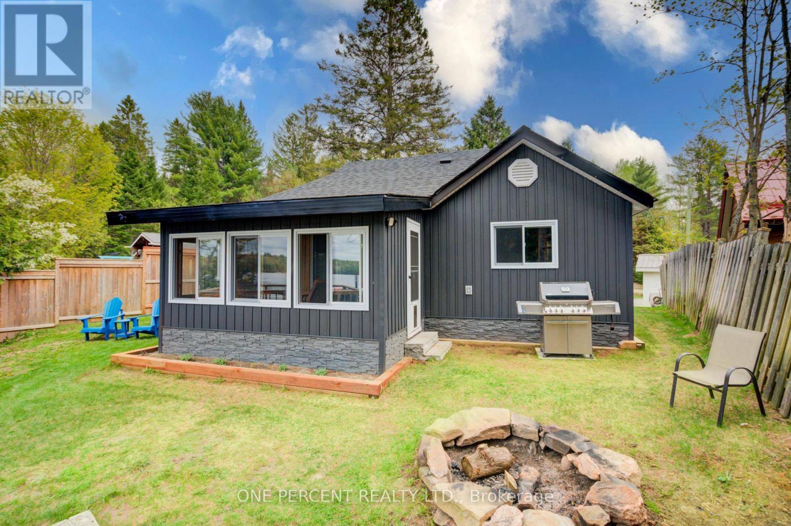 Highlands East (glamorgan), ON K0M1R0,1105 LAKESHORE ROAD