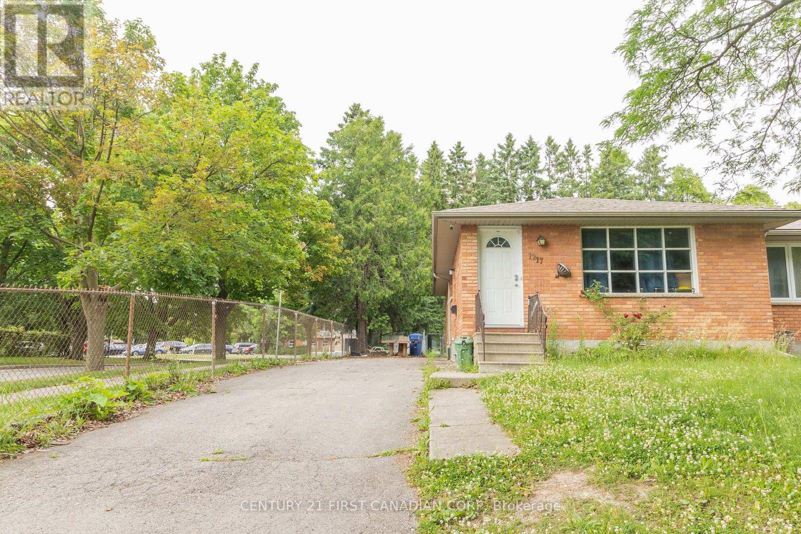 London East (east C), ON N5Y4E3,1217 Victoria DR #Lower