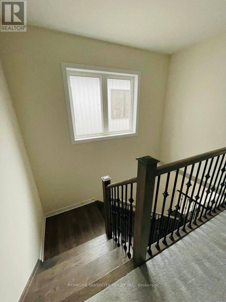 Welland (dain City), ON L3B0M3,48 STERN DRIVE