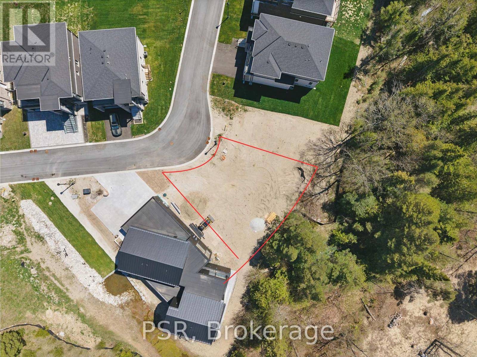 Blue Mountains, ON N0H1J0,118 SEBASTIAN STREET