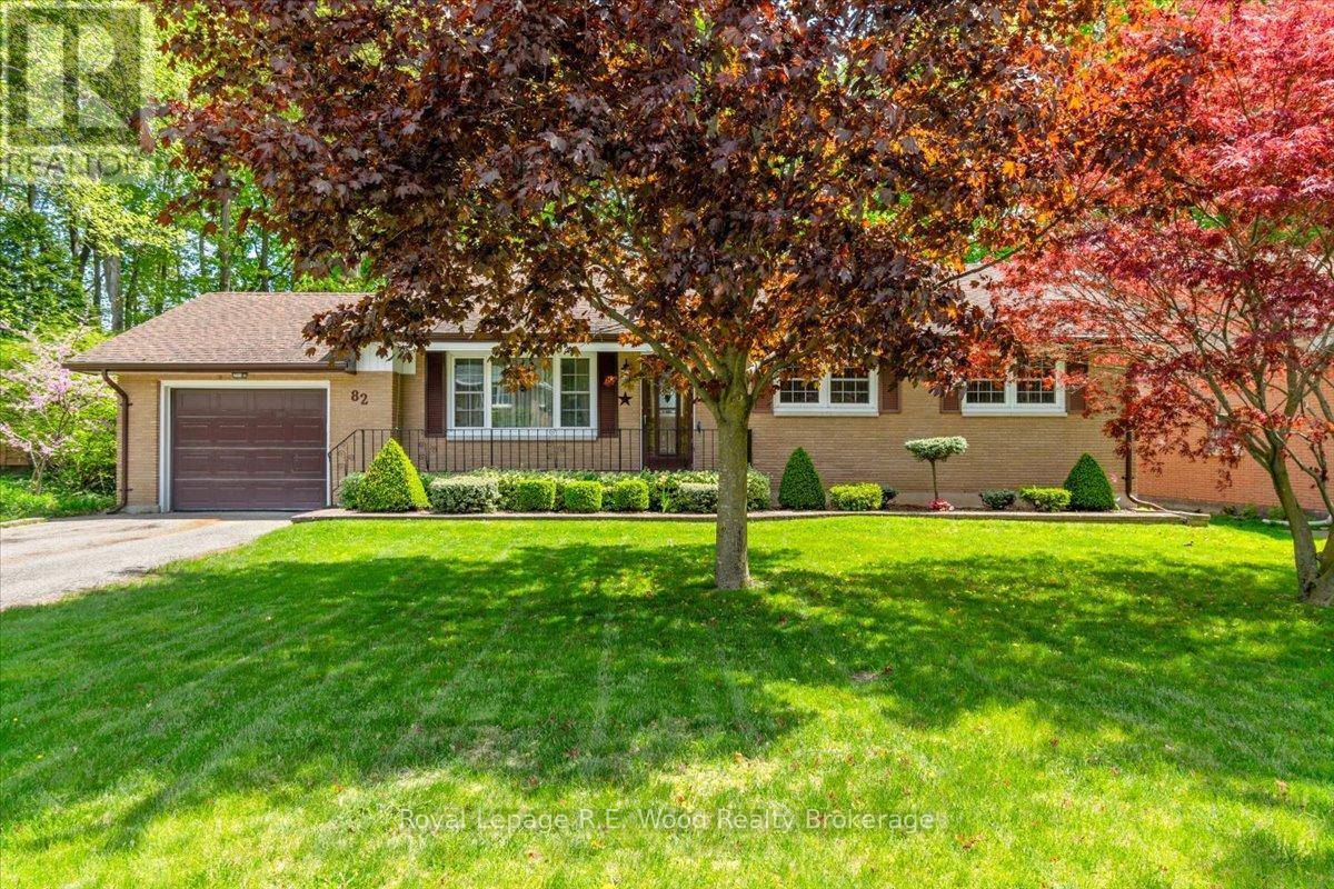 Tillsonburg, ON N4G3K9,82 LISGAR AVENUE
