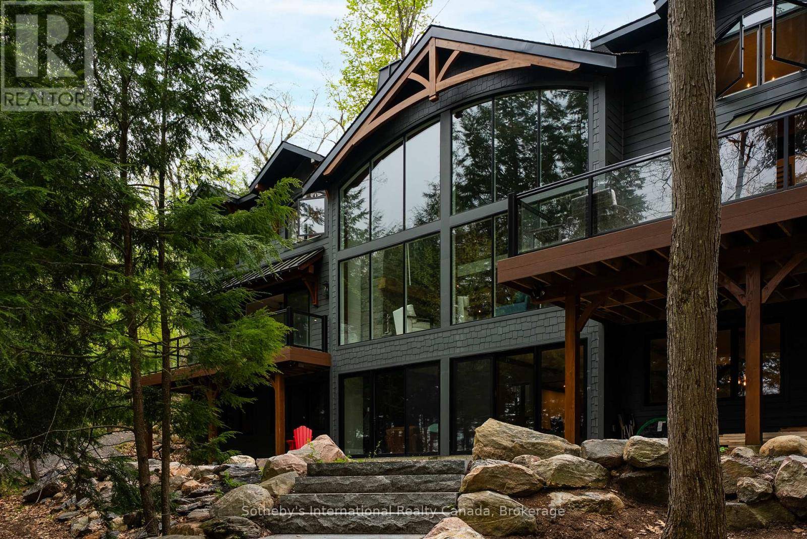 Muskoka Lakes (wood (muskoka Lakes)), ON P0C1M0,1316 East Bay RD #4A