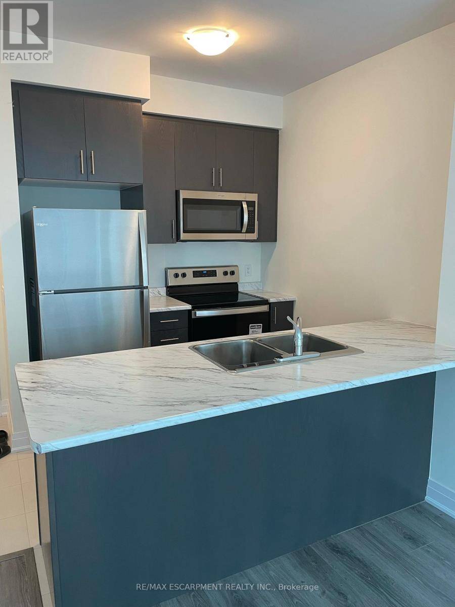 Grimsby (grimsby Beach), ON L3M0G6,16 Concord PL #334