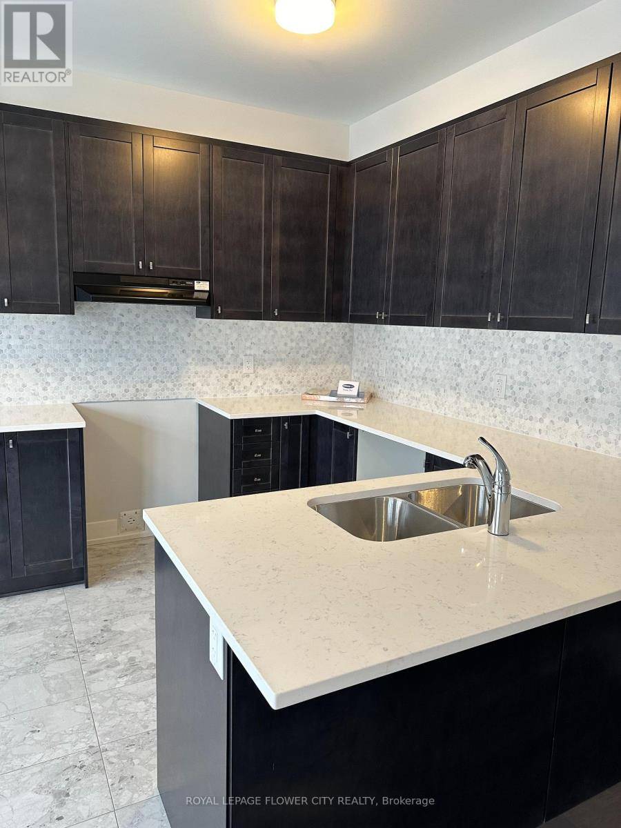 Ottawa, ON K2S1B6,724 ROUNCEY ROAD