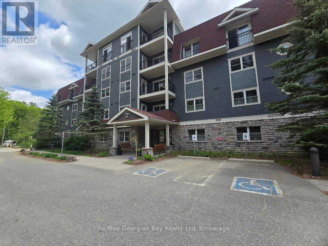 Bracebridge (macaulay), ON P1L0A4,10 KIMBERLEY AVE #206