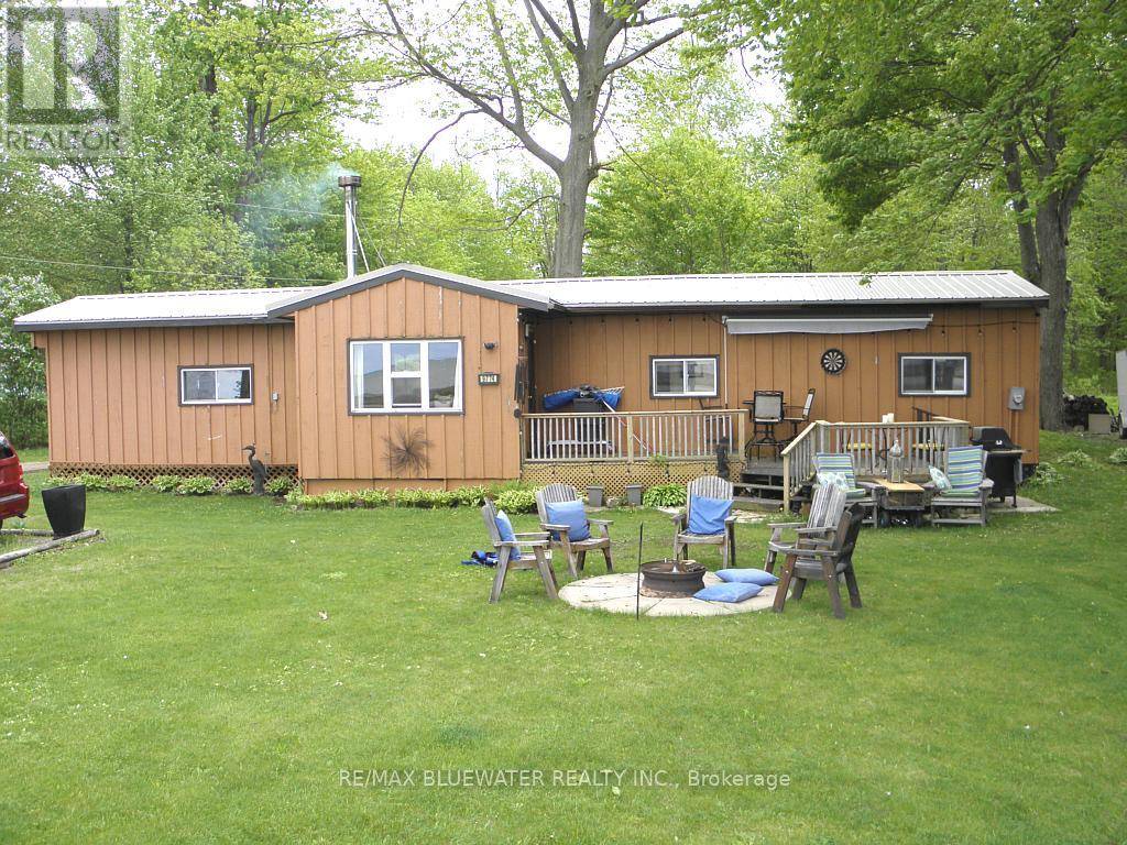 Lambton Shores (kettle Point), ON N0N1J1,9774 LAKE ROAD