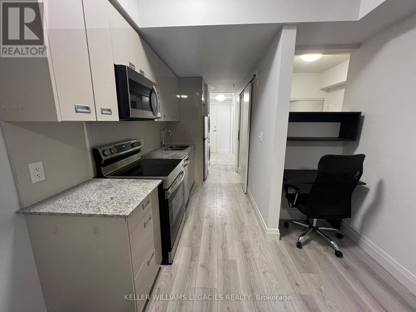 Frontenac (frontenac Centre), ON K7L1E5,652 PRINCESS ST #241
