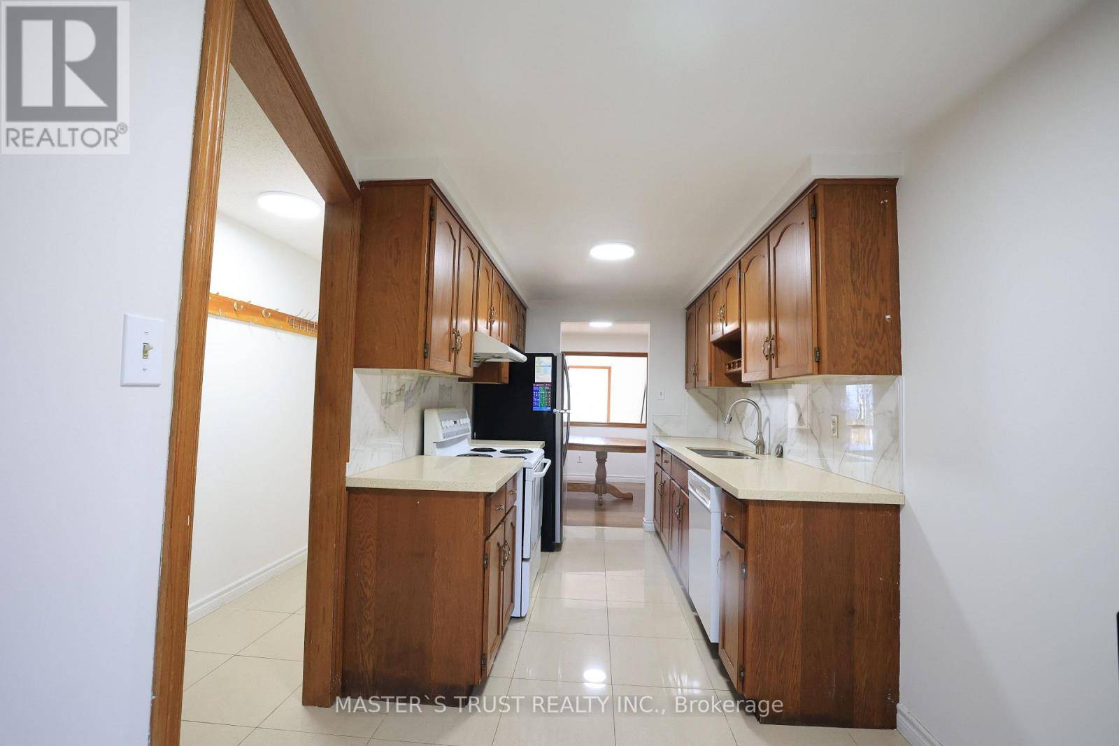 Guelph (kortright West), ON N1G4E7,559 EDINBURGH ROAD
