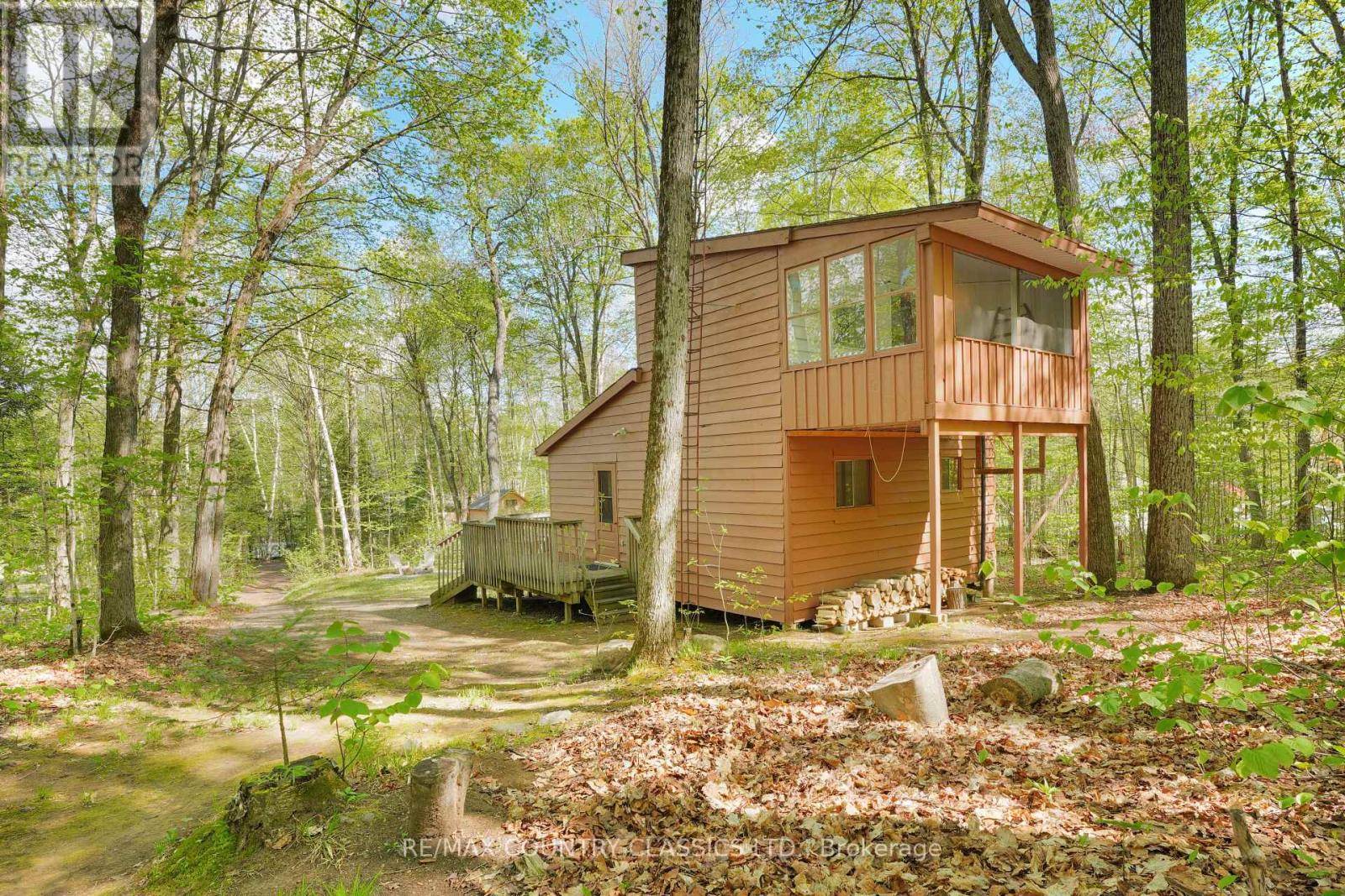 Faraday, ON K0L1C0,12 ALBION LAKE COURT
