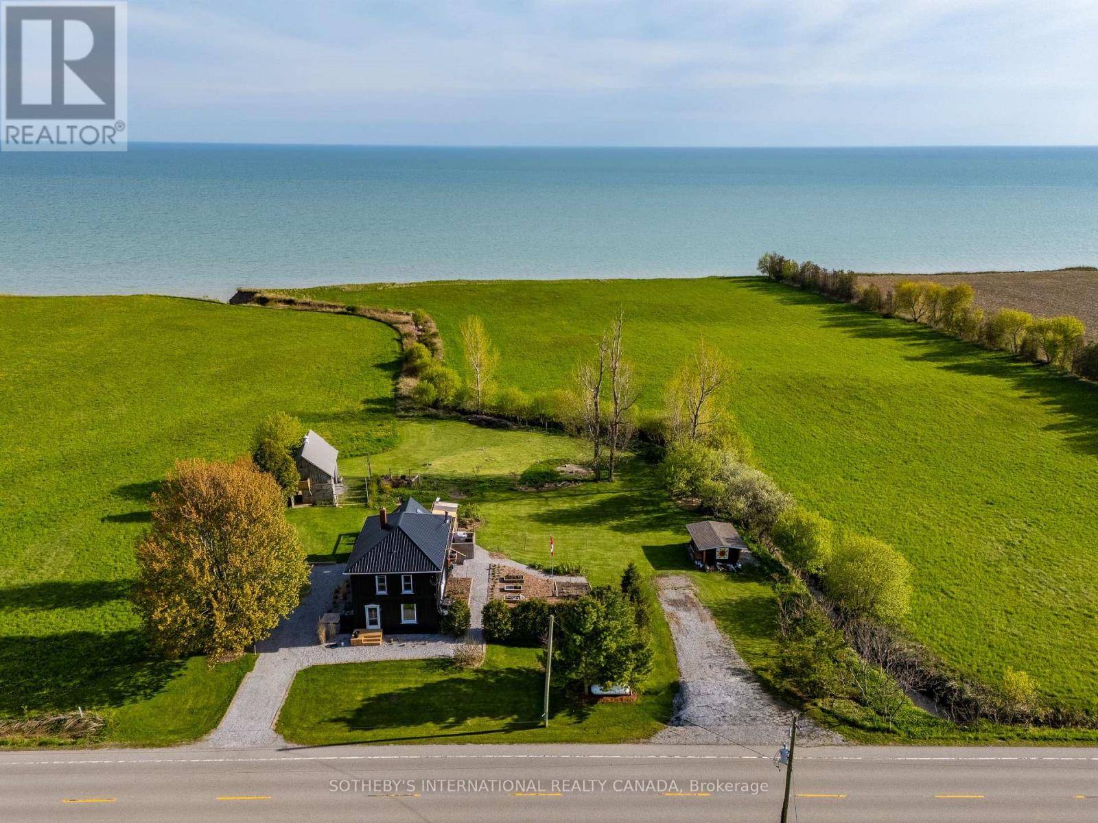 Norfolk (port Rowan), ON N0E1M0,1698 LAKESHORE ROAD