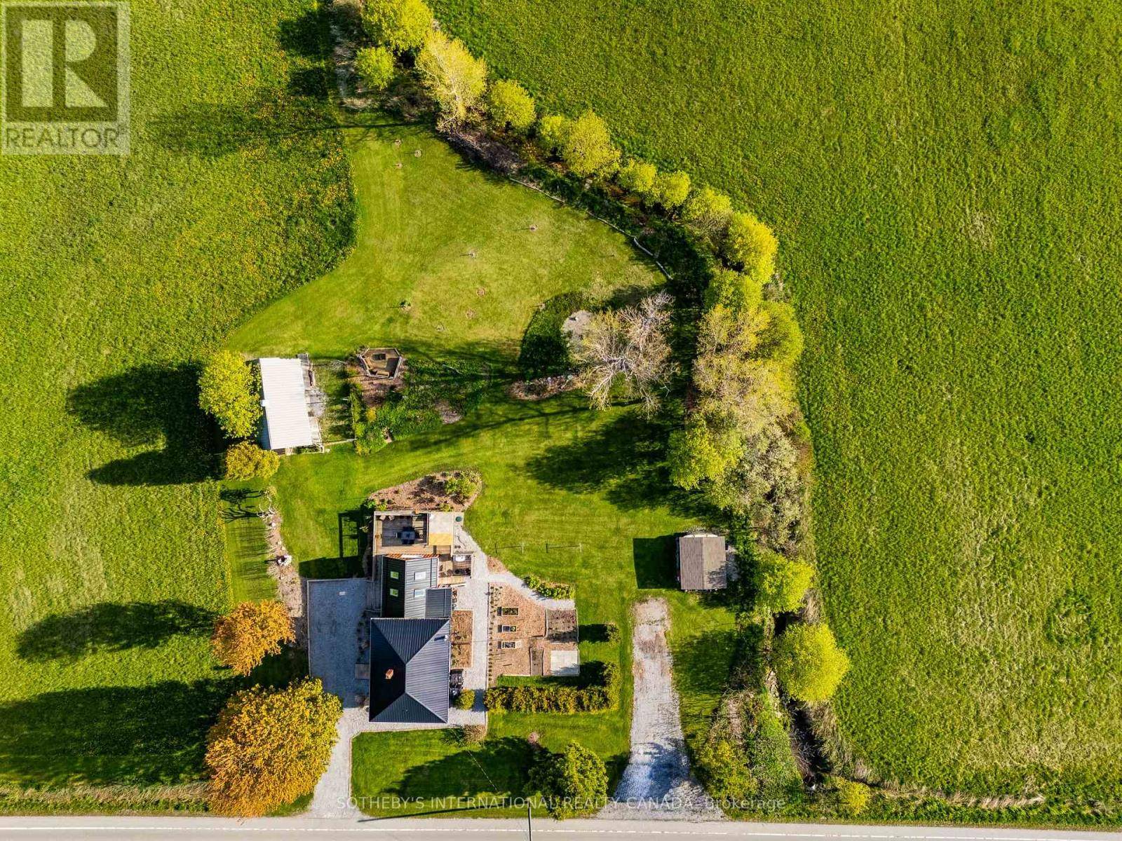 Norfolk (port Rowan), ON N0E1M0,1698 LAKESHORE ROAD