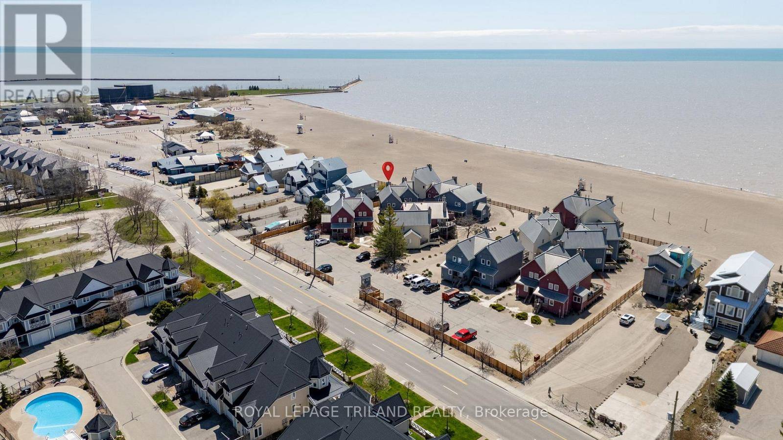Central Elgin (port Stanley), ON N5L1E5,374 Edith Cavell BLVD #3