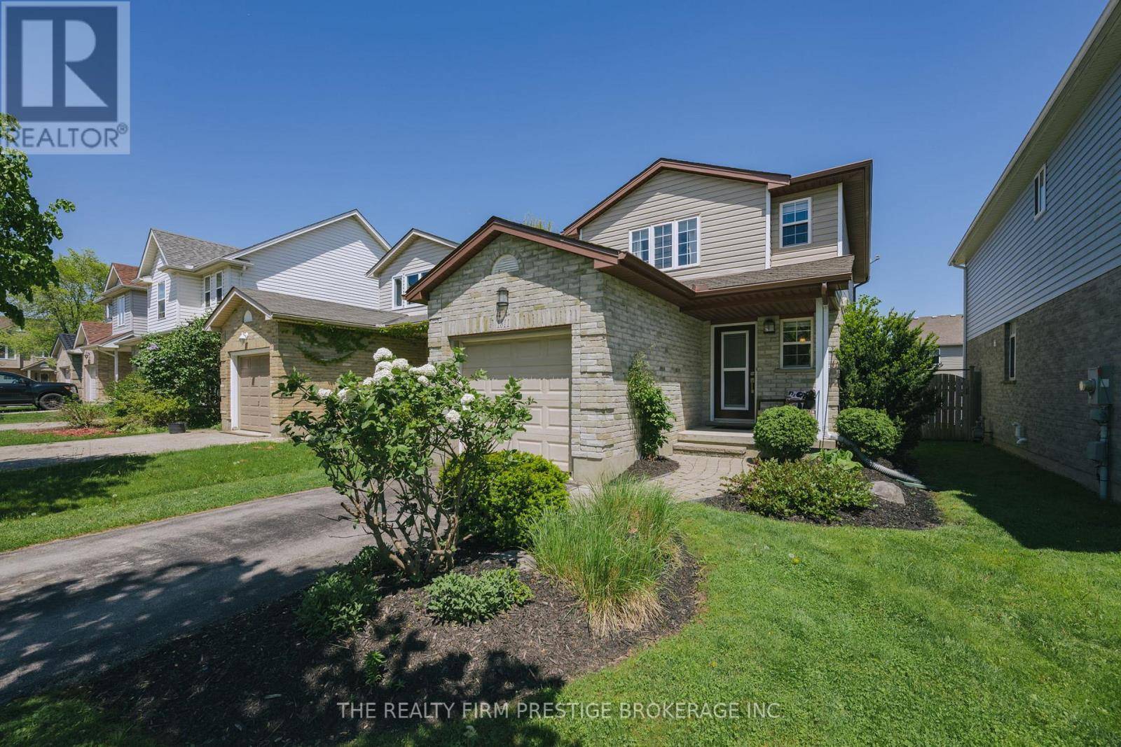 London North (north C), ON N5X4N3,1811 BLOOM CRESCENT