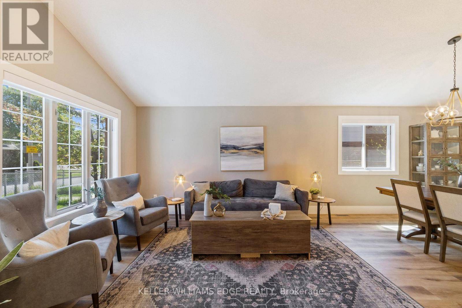 Hamilton (ancaster), ON L9G4Y1,11 LIAM DRIVE