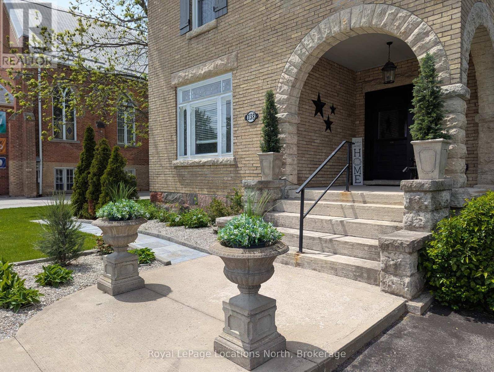 Blue Mountains, ON N0H2P0,138 BRUCE STREET S
