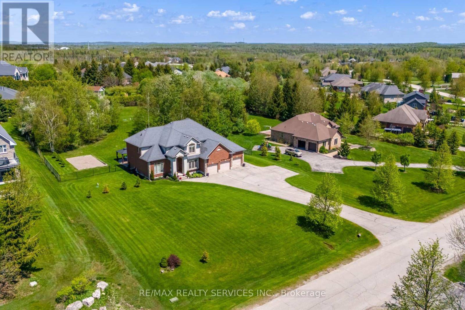 East Garafraxa, ON L9W7L9,24 BROOKHAVEN CRESCENT