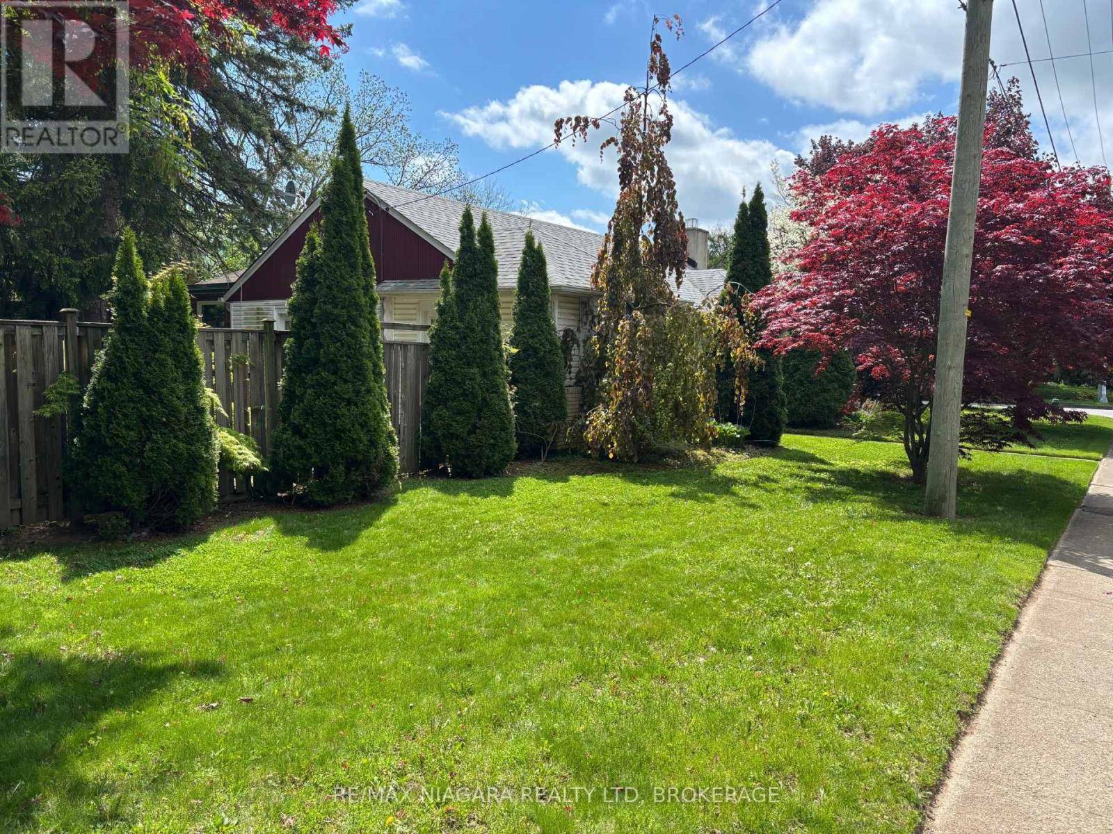 Niagara Falls (dorchester), ON L2G5R5,6022 BROOKFIELD AVENUE