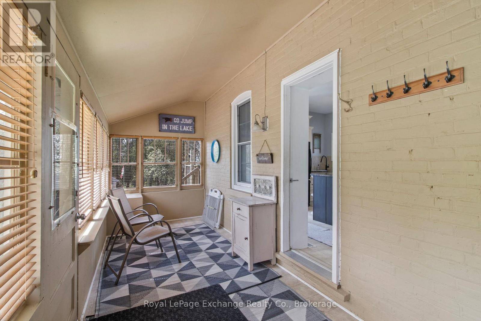 Kincardine, ON N2Z1G5,1180 QUEEN STREET