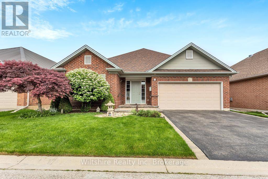 Tillsonburg, ON N4G5W2,15 FAIRS CRESCENT