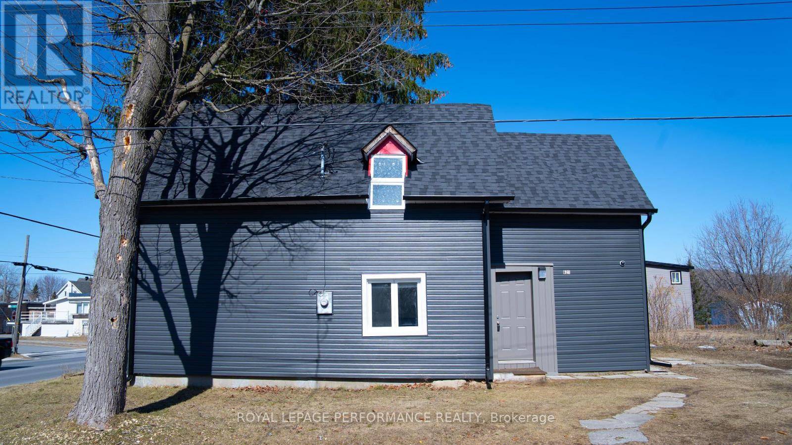 Clarence-rockland, ON K4K1K2,621 EDWARDS STREET