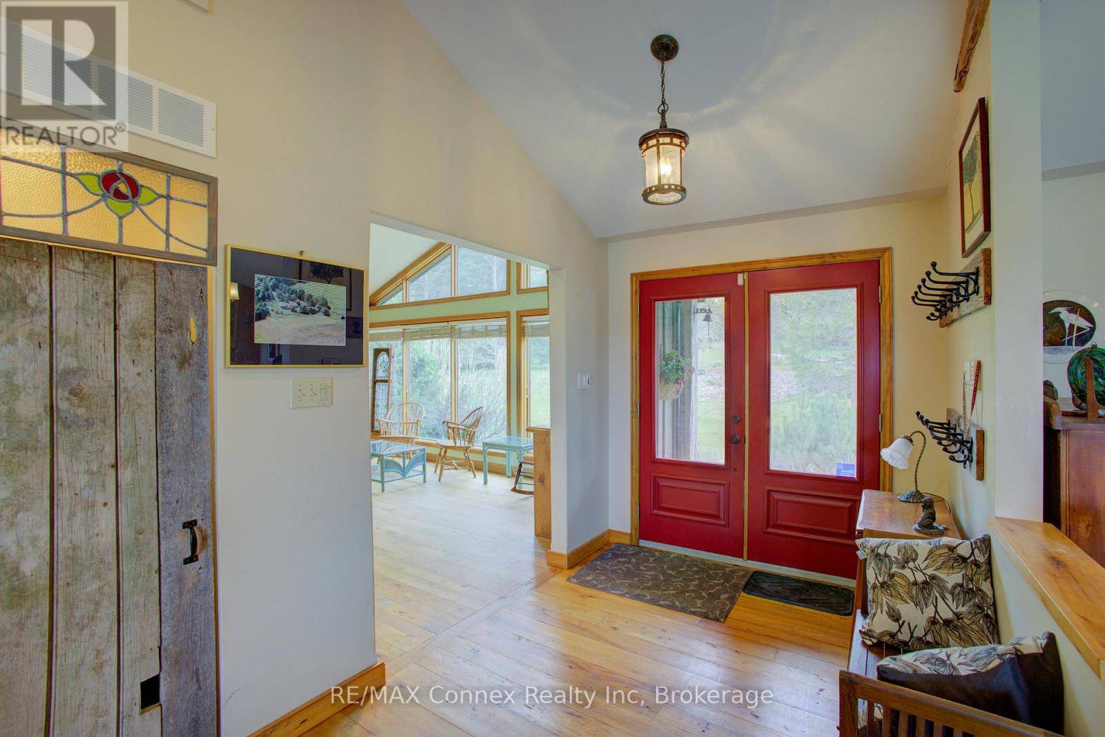 Guelph/eramosa, ON N0B2K0,5297 SIXTH LINE