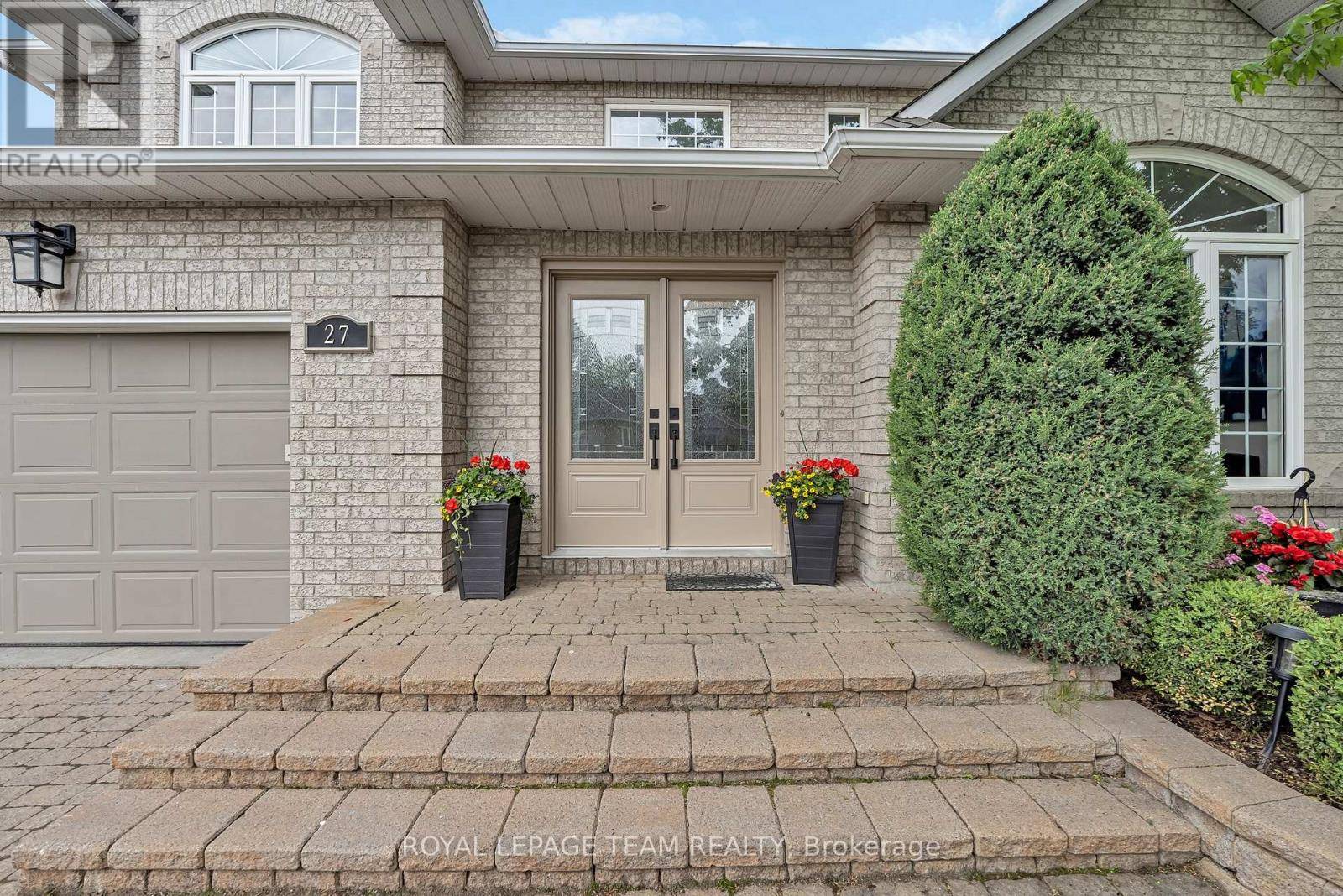 Ottawa, ON K2S1R2,27 HERITAGE GROVE CRESCENT