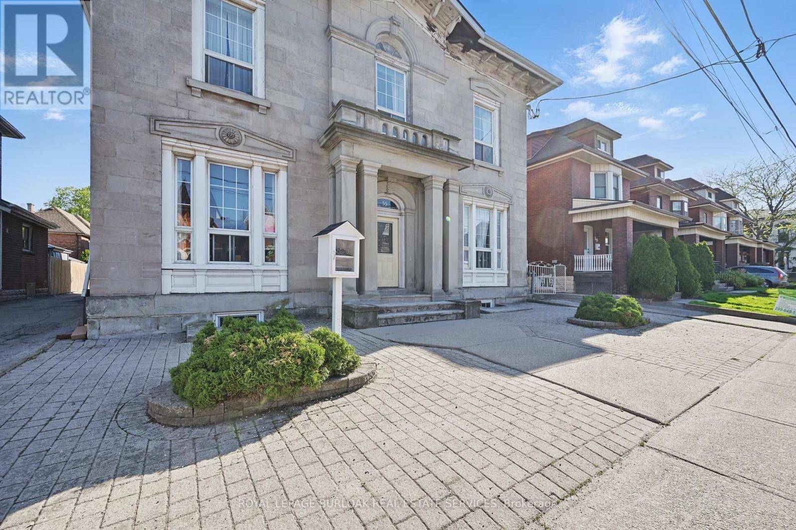 Hamilton (central), ON L8L1A3,55 BARTON STREET W