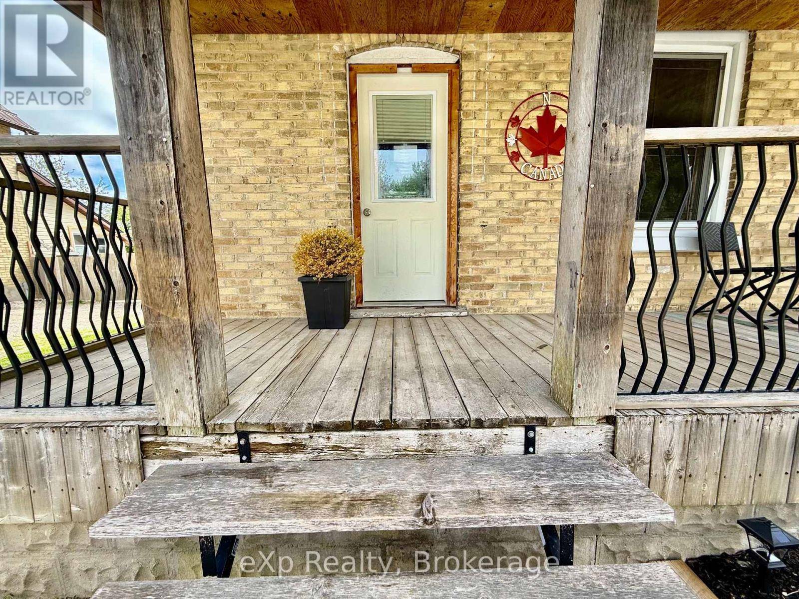 Brockton, ON N0G1J0,28 KING STREET
