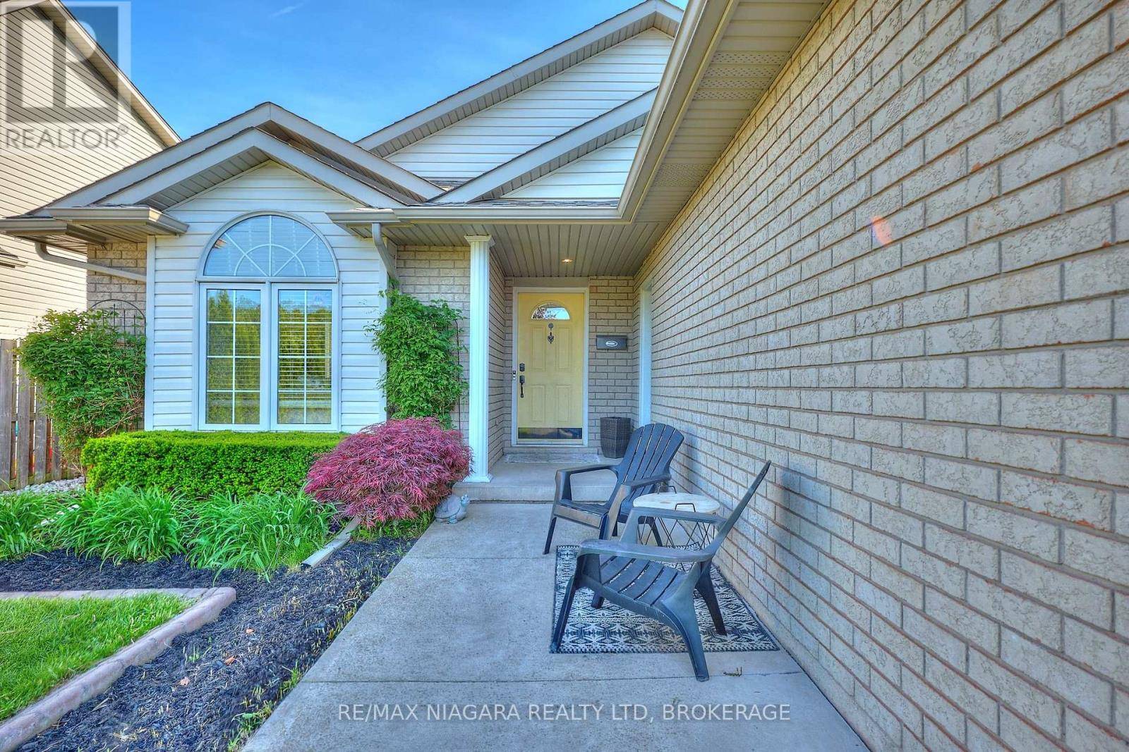 Welland (west Welland), ON L3C7J8,349 LEA CRESCENT
