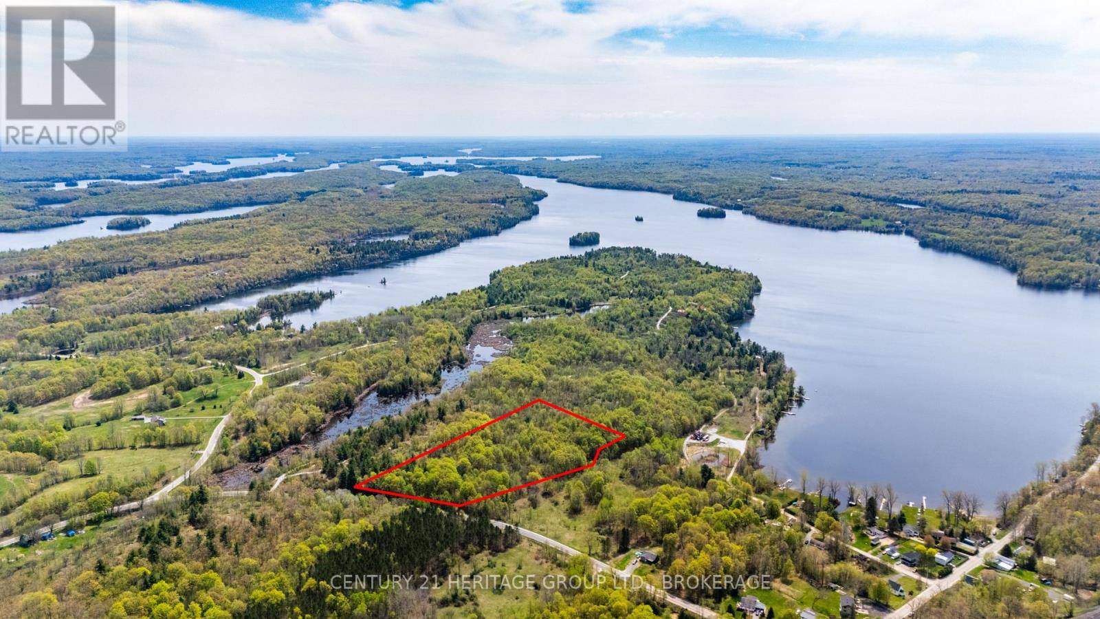 Frontenac (frontenac Centre), ON K0H2B0,1371 CROW LAKE ROAD