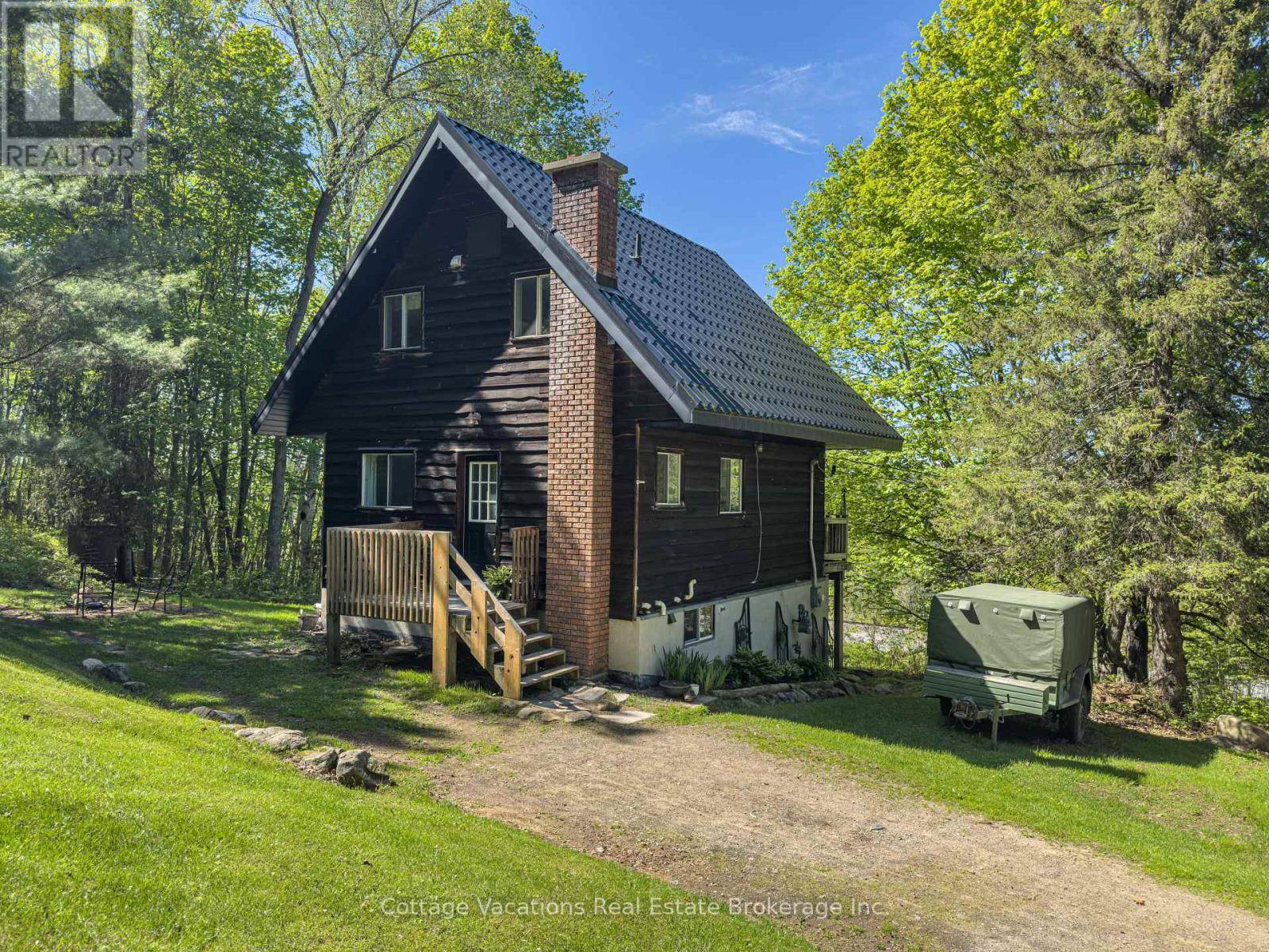Huntsville (chaffey), ON P1H1Y4,527 ASPDIN ROAD